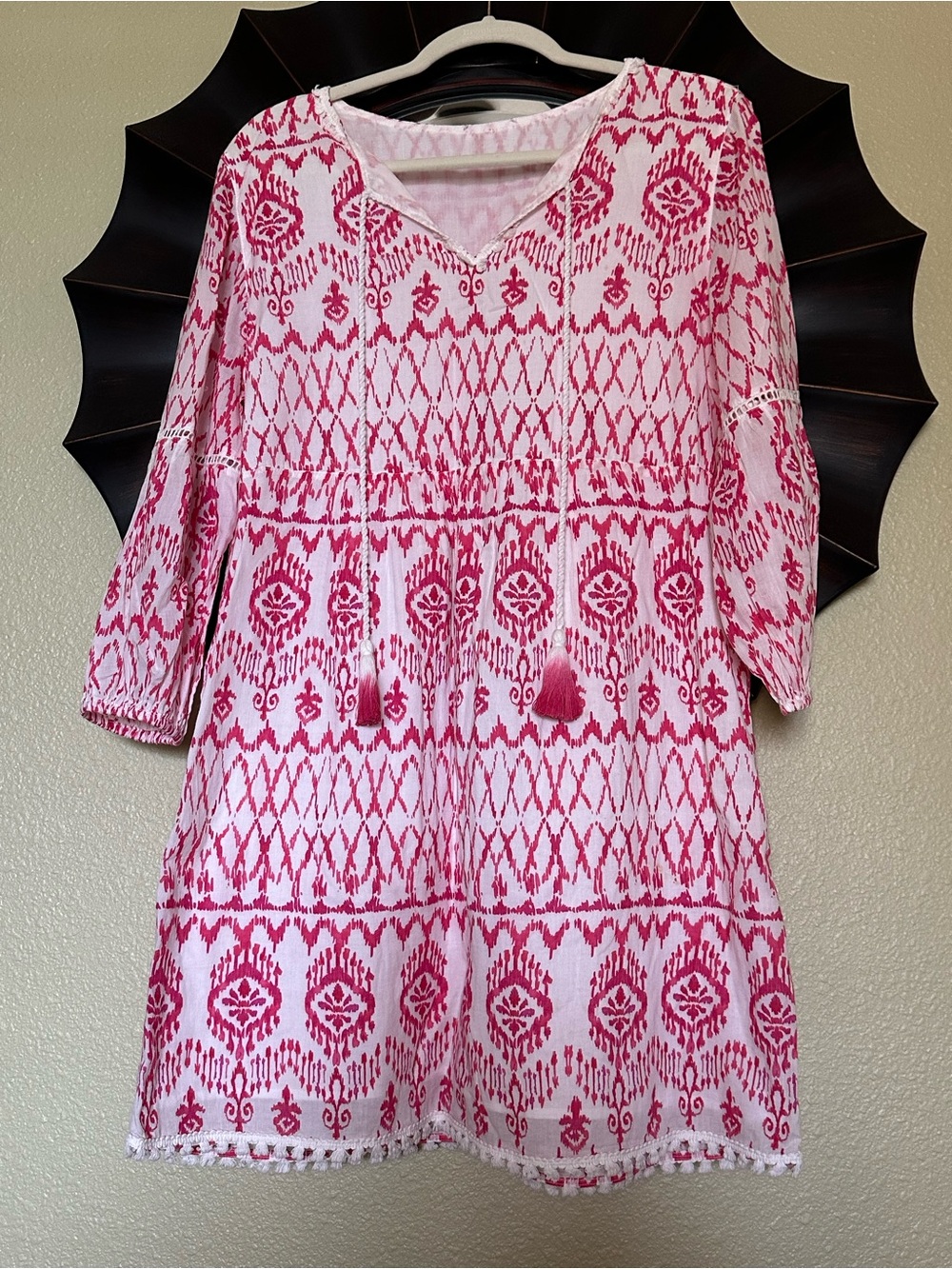 Tommy Bahama cover up dress Size M
Good condition.